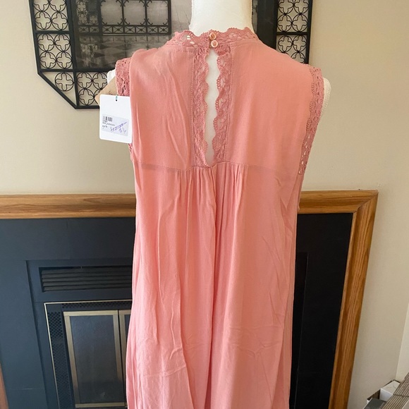 SOLD - Picture 4 of 6